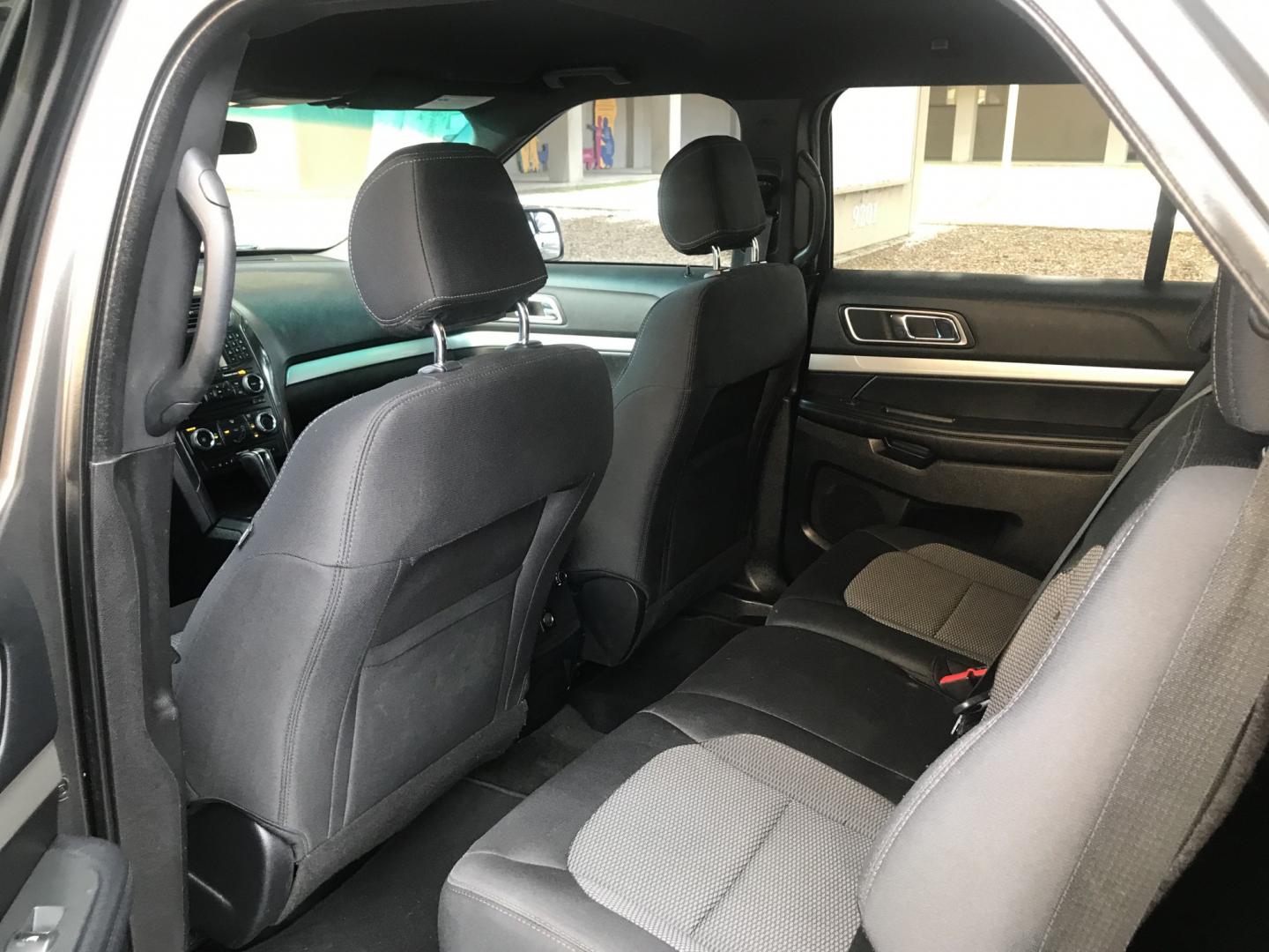 2016 gray /gray Ford EXPLORER XLT (1FM5K7DH1GG) with an 2.3L engine, Automatic transmission, located at 323 E Dunlap Ave., Phoenix, AZ, 85020, (602) 331-9000, 33.567677, -112.069000 - 2016 FORD EXPLORER XLT SUV ,.......3RD ROW SEATING, 7-Passengers, ..... Great condition,.... Ice Cold A/C, Beautiful gray exterior withdark gray interior, Premium Sound CD, Backup camera, This suv is gorgeous inside and out, Super clean, Well Maintained, Arizona title , Runs and Drives Excellent....- Photo#11