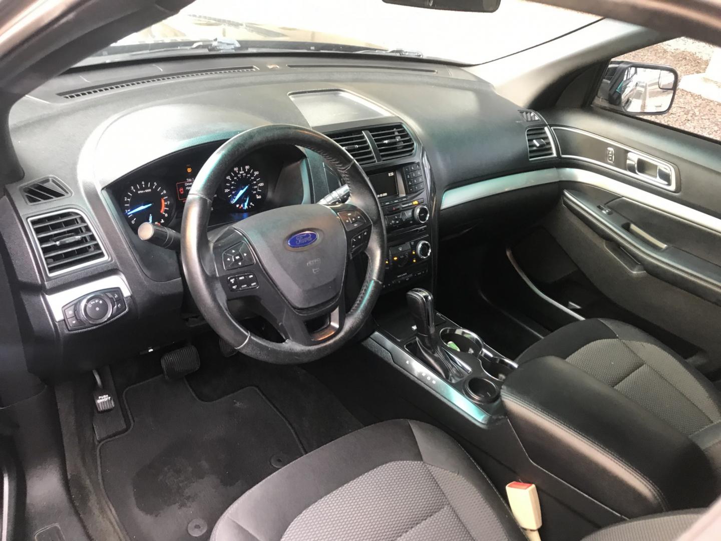 2016 gray /gray Ford EXPLORER XLT (1FM5K7DH1GG) with an 2.3L engine, Automatic transmission, located at 323 E Dunlap Ave., Phoenix, AZ, 85020, (602) 331-9000, 33.567677, -112.069000 - 2016 FORD EXPLORER XLT SUV ,.......3RD ROW SEATING, 7-Passengers, ..... Great condition,.... Ice Cold A/C, Beautiful gray exterior withdark gray interior, Premium Sound CD, Backup camera, This suv is gorgeous inside and out, Super clean, Well Maintained, Arizona title , Runs and Drives Excellent....- Photo#12