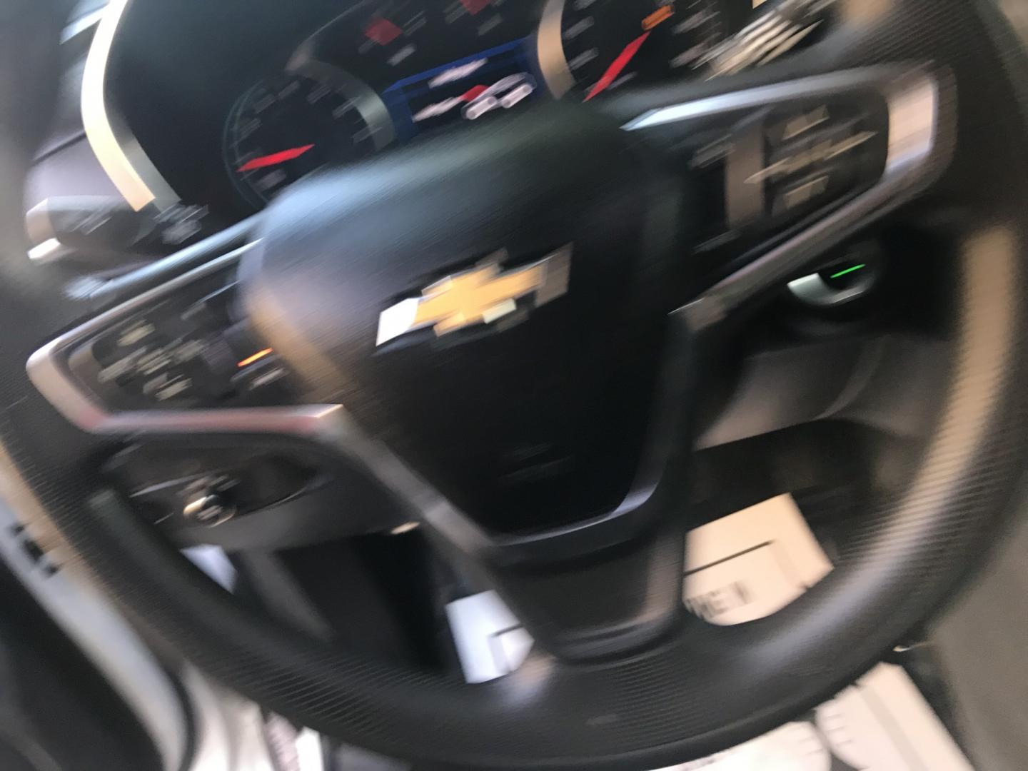 2021 WHITE /gray Chevrolet Equinox LT AWD (2GNAXUEVXM6) with an 1.5L L4 DOHC 16V TURBO engine, 6A transmission, located at 323 E Dunlap Ave., Phoenix, AZ, 85020, (602) 331-9000, 33.567677, -112.069000- Photo#14