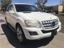 2009 WHITE /tan Mercedes-Benz M-Class ML350 4MATIC (4JGBB86E99A) with an 3.5L V6 DOHC 24V engine, 7A transmission, located at 323 E Dunlap Ave., Phoenix, AZ, 85020, (602) 331-9000, 33.567677, -112.069000 - 1- Owner LUXURY 2009 MERCEDES BENZ ML350 4MATIC, 4WD 4x4 SUVAutomatic, 3.5L Engine, Power Options, Cold AC, Running Boards,Leather Interior, Sunroof, Premium Sound CD, Navigation System, Alloy Wheels,LOW 137k original miles, Clean Title. Well Maintained, A Must See !!!Priced to sell @ $9495 . Cal- Photo#3