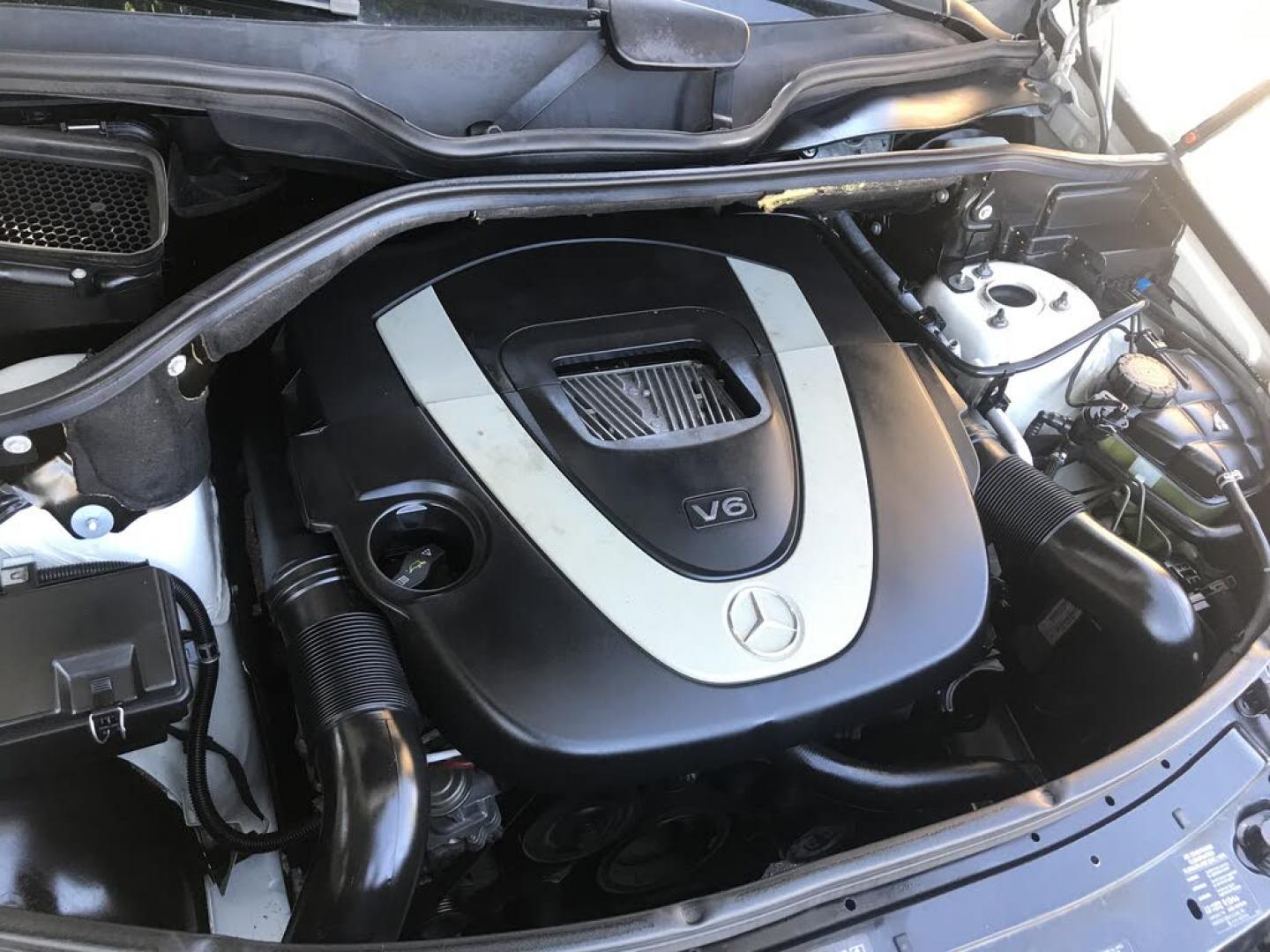 2009 WHITE /tan Mercedes-Benz M-Class ML350 4MATIC (4JGBB86E99A) with an 3.5L V6 DOHC 24V engine, 7A transmission, located at 323 E Dunlap Ave., Phoenix, AZ, 85020, (602) 331-9000, 33.567677, -112.069000 - 1- Owner LUXURY 2009 MERCEDES BENZ ML350 4MATIC, 4WD 4x4 SUVAutomatic, 3.5L Engine, Power Options, Cold AC, Running Boards,Leather Interior, Sunroof, Premium Sound CD, Navigation System, Alloy Wheels,LOW 137k original miles, Clean Title. Well Maintained, A Must See !!!Priced to sell @ $9495 . Cal- Photo#12