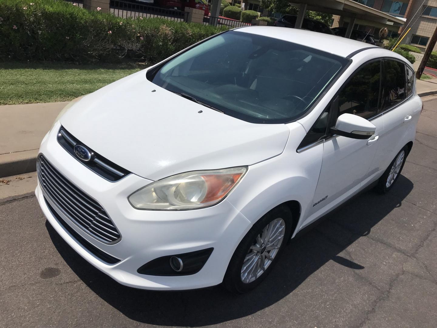 2014 WHITE /gray Ford C-Max Hybrid SEL (1FADP5BU1EL) with an 2.0L L4 DOHC 16V HYBRID engine, CVT transmission, located at 323 E Dunlap Ave., Phoenix, AZ, 85020, (602) 331-9000, 33.567677, -112.069000 - 2014 Ford C-MAX Hybrid SEL ,........great condition, A Real Must See!!.... Automatic, Power Options, Ice cold ac, Clean gray interior, Super Econimical, clean Arizona title, Runs and Drives Excellent. Very clean inside and out, It has a 138k Miles, passed emissions. Any questions Call or text Dave- Photo#1