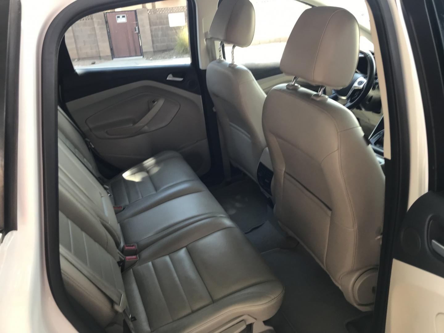 2014 WHITE /gray Ford C-Max Hybrid SEL (1FADP5BU1EL) with an 2.0L L4 DOHC 16V HYBRID engine, CVT transmission, located at 323 E Dunlap Ave., Phoenix, AZ, 85020, (602) 331-9000, 33.567677, -112.069000 - 2014 Ford C-MAX Hybrid SEL ,........great condition, A Real Must See!!.... Automatic, Power Options, Ice cold ac, Clean gray interior, Super Econimical, clean Arizona title, Runs and Drives Excellent. Very clean inside and out, It has a 138k Miles, passed emissions. Any questions Call or text Dave- Photo#9