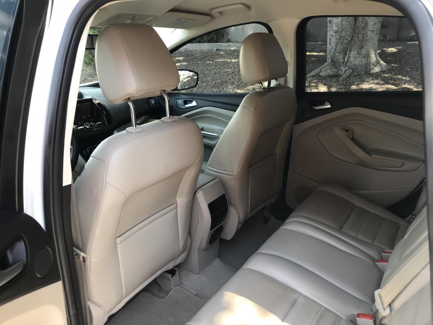 2014 WHITE /gray Ford C-Max Hybrid SEL (1FADP5BU1EL) with an 2.0L L4 DOHC 16V HYBRID engine, CVT transmission, located at 323 E Dunlap Ave., Phoenix, AZ, 85020, (602) 331-9000, 33.567677, -112.069000 - 2014 Ford C-MAX Hybrid SEL ,........great condition, A Real Must See!!.... Automatic, Power Options, Ice cold ac, Clean gray interior, Super Econimical, clean Arizona title, Runs and Drives Excellent. Very clean inside and out, It has a 138k Miles, passed emissions. Any questions Call or text Dave- Photo#11