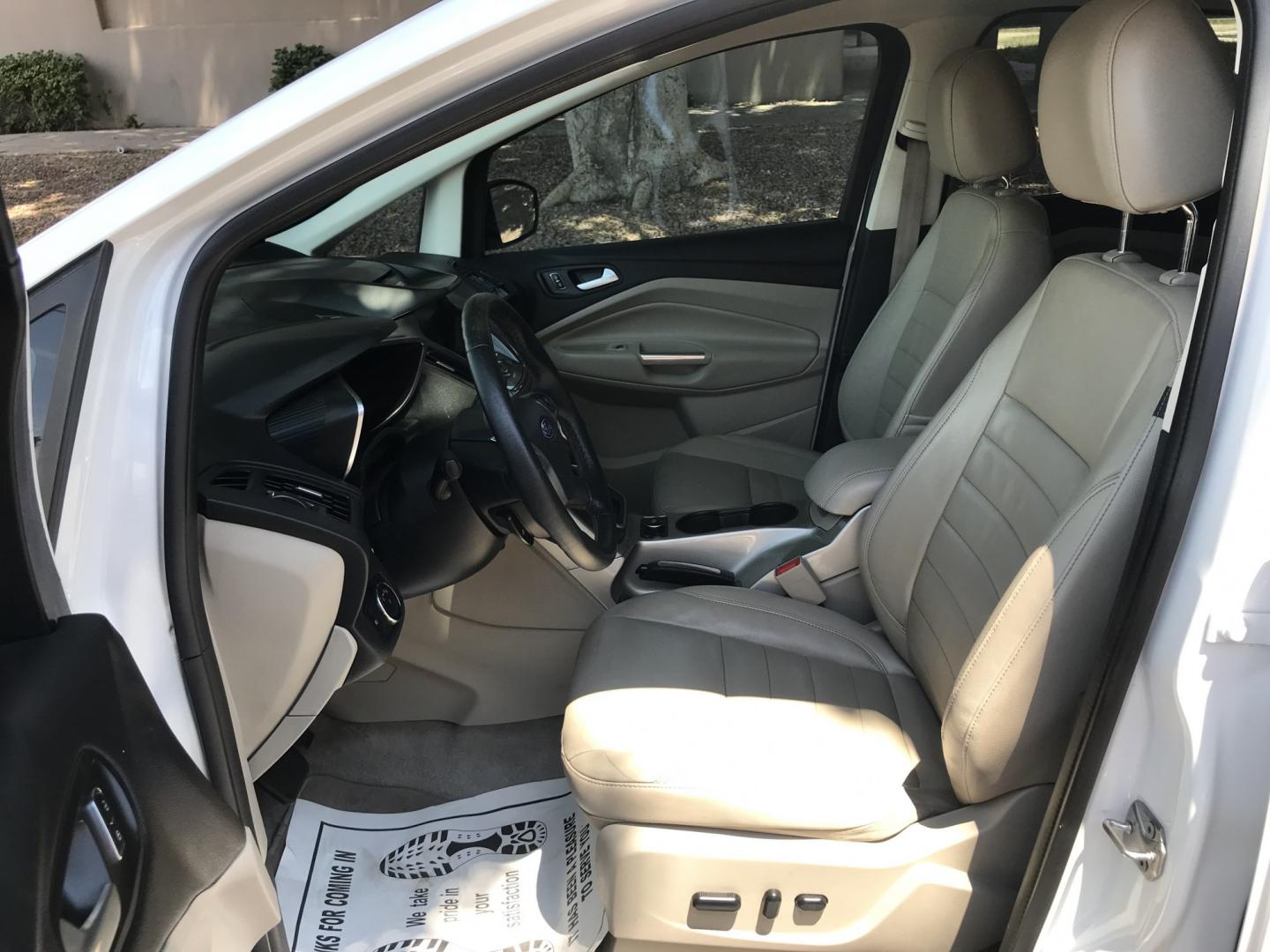 2014 WHITE /gray Ford C-Max Hybrid SEL (1FADP5BU1EL) with an 2.0L L4 DOHC 16V HYBRID engine, CVT transmission, located at 323 E Dunlap Ave., Phoenix, AZ, 85020, (602) 331-9000, 33.567677, -112.069000 - 2014 Ford C-MAX Hybrid SEL ,........great condition, A Real Must See!!.... Automatic, Power Options, Ice cold ac, Clean gray interior, Super Econimical, clean Arizona title, Runs and Drives Excellent. Very clean inside and out, It has a 138k Miles, passed emissions. Any questions Call or text Dave- Photo#13