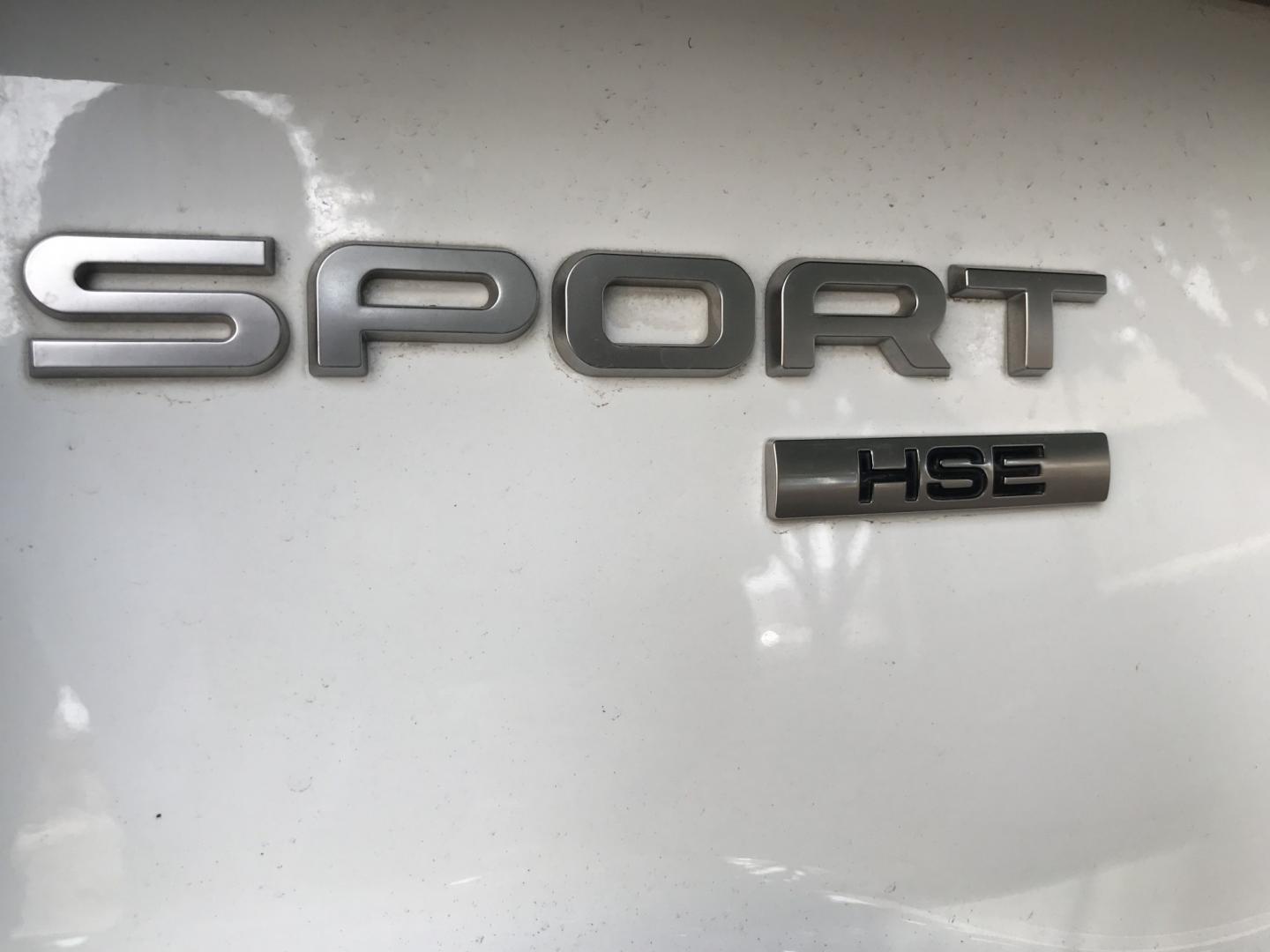 2018 WHITE /gray Land Rover Discovery Sport HSE (SALCR2RX3JH) with an 2.0L L4 DOHC 16V engine, 9A transmission, located at 323 E Dunlap Ave., Phoenix, AZ, 85020, (602) 331-9000, 33.567677, -112.069000 - Luxury 2018 LAND ROVER Discovery Sport HSE 4WD SUV ...... A Must See!!..... LOW 115k miles, Automatic, 2.0L, Great Performance, Cold cold AC. Loaded with Power Options, Backup Camera, Panorama Sunroof, Michelin Tires, Clean Arizona title , Runs and Drives Excellent. Great Family SUV, passed emission- Photo#17