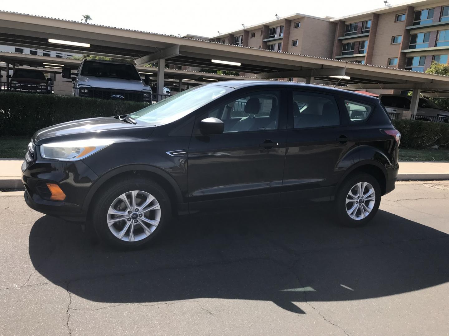 2017 gray /gray Ford Escape S FWD (1FMCU0F78HU) with an 2.5L L4 DOHC 16V engine, 6A transmission, located at 323 E Dunlap Ave., Phoenix, AZ, 85020, (602) 331-9000, 33.567677, -112.069000 - 2017 FORD ESCAPE SUV ,........ Great condition,.... Automatic, Ice Cold A/C, Beautiful gray exterior withdark gray interior, Premium Sound CD, This suv is gorgeous inside and out, Super clean, Well Maintained, Arizona title , Runs and Drives Excellent.....LOW MILES, ONLY 88k original miles, passed e- Photo#2