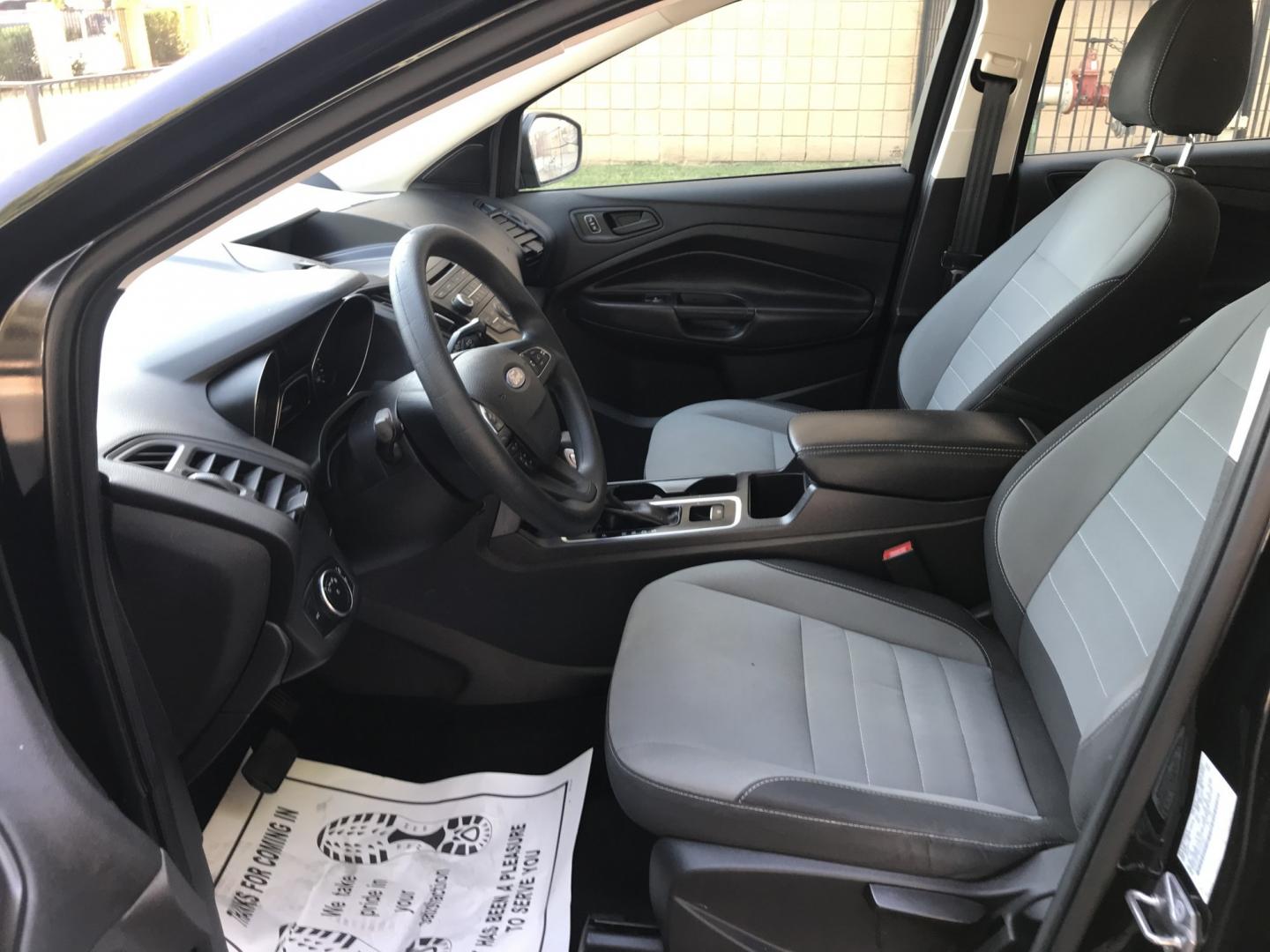 2017 gray /gray Ford Escape S FWD (1FMCU0F78HU) with an 2.5L L4 DOHC 16V engine, 6A transmission, located at 323 E Dunlap Ave., Phoenix, AZ, 85020, (602) 331-9000, 33.567677, -112.069000 - 2017 FORD ESCAPE SUV ,........ Great condition,.... Automatic, Ice Cold A/C, Beautiful gray exterior withdark gray interior, Premium Sound CD, This suv is gorgeous inside and out, Super clean, Well Maintained, Arizona title , Runs and Drives Excellent.....LOW MILES, ONLY 88k original miles, passed e- Photo#13