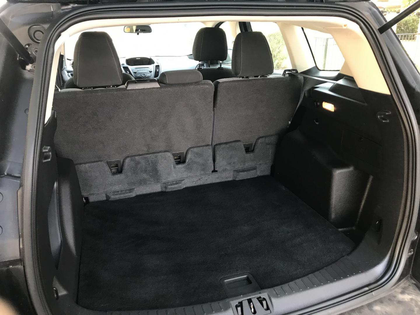 2017 gray /gray Ford Escape S FWD (1FMCU0F78HU) with an 2.5L L4 DOHC 16V engine, 6A transmission, located at 323 E Dunlap Ave., Phoenix, AZ, 85020, (602) 331-9000, 33.567677, -112.069000 - 2017 FORD ESCAPE SUV ,........ Great condition,.... Automatic, Ice Cold A/C, Beautiful gray exterior withdark gray interior, Premium Sound CD, This suv is gorgeous inside and out, Super clean, Well Maintained, Arizona title , Runs and Drives Excellent.....LOW MILES, ONLY 88k original miles, passed e- Photo#16