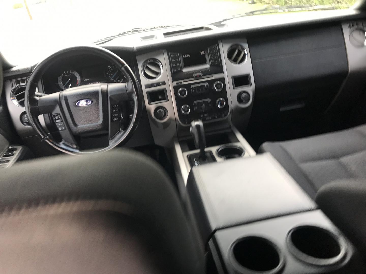 2016 WHITE /black Ford Expedition EL XLT 4WD (1FMJK1JT1GE) with an 3.5L V6 DOHC 24V FFV engine, 6A transmission, located at 323 E Dunlap Ave., Phoenix, AZ, 85020, (602) 331-9000, 33.567677, -112.069000 - 2016 FORD EXPEDITION 4WD 4x4 SUV ,.......3RD ROW SEATING, 7-Passengers, ..... Great condition,.... Ice Cold A/C, Beautiful white exterior withdark gray interior, Premium Sound CD, Backup camera, Sunroof, This suv is gorgeous inside and out, Super clean, Well Maintained, Arizona title , Runs and Dri- Photo#12
