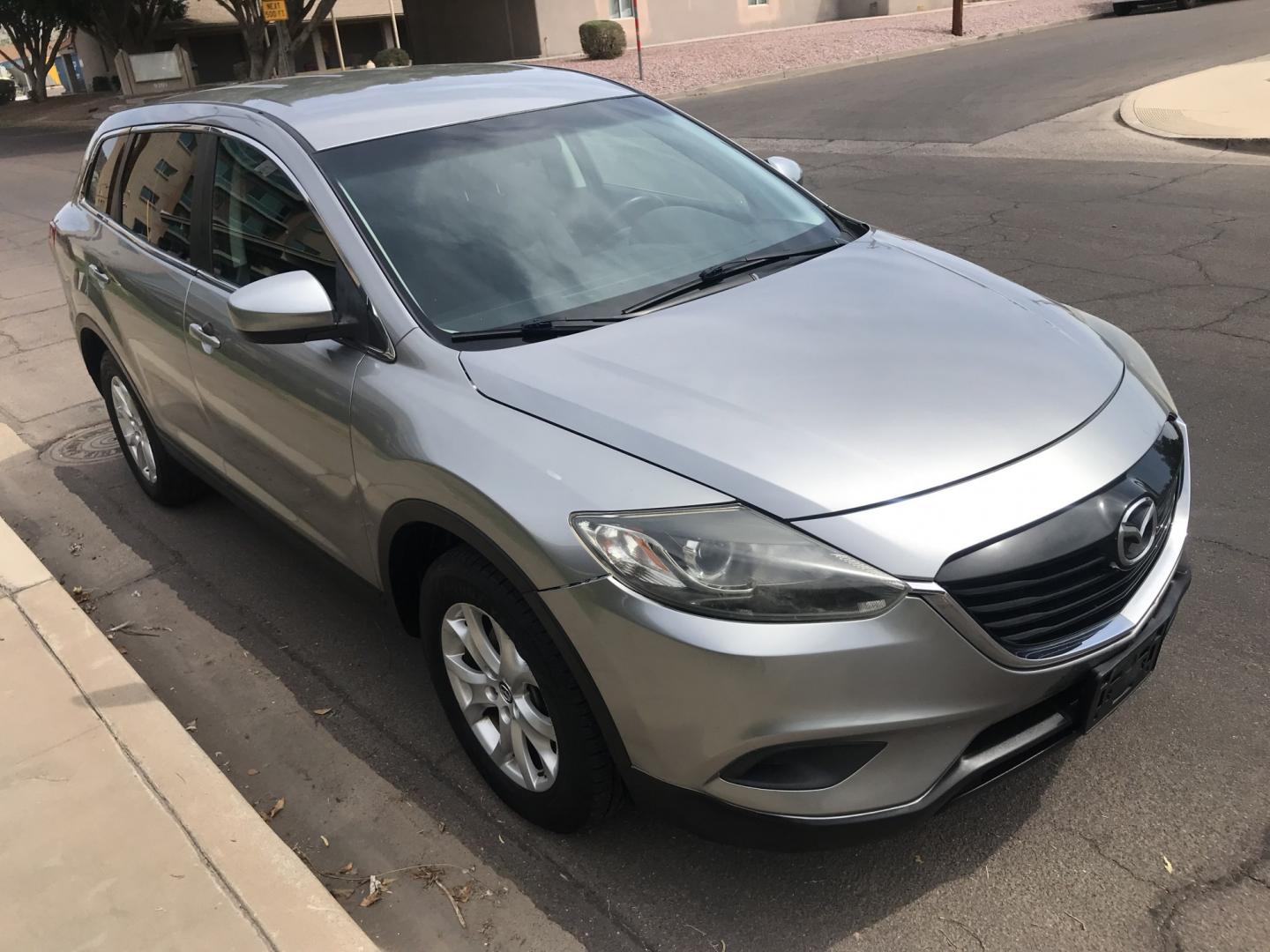 2013 gray /black Mazda CX-9 Sport AWD (JM3TB3BV7D0) with an 3.7L V6 DOHC 24V engine, 6A transmission, located at 323 E Dunlap Ave., Phoenix, AZ, 85020, (602) 331-9000, 33.567677, -112.069000 - 2013 MAZDA CX-9 4WD AWD SUV ......3RD ROW SEATING, Great Family SUV .... A Must See!!..... Automatic, 3.7L Engine, Cold cold AC. Loaded with Power Options,154k Original miles, Clean Arizona title , Runs and Drives Excellent. , passed emissions. Call or text Dave 602-331-9000 thanks for lookin- Photo#5