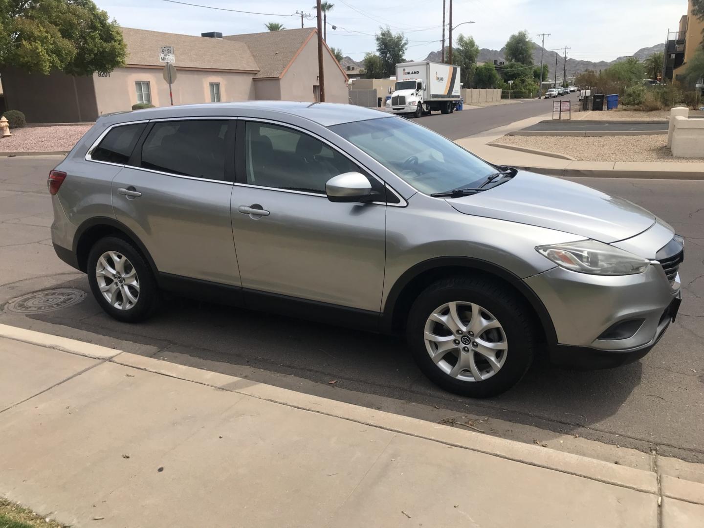 2013 gray /black Mazda CX-9 Sport AWD (JM3TB3BV7D0) with an 3.7L V6 DOHC 24V engine, 6A transmission, located at 323 E Dunlap Ave., Phoenix, AZ, 85020, (602) 331-9000, 33.567677, -112.069000 - 2013 MAZDA CX-9 4WD AWD SUV ......3RD ROW SEATING, Great Family SUV .... A Must See!!..... Automatic, 3.7L Engine, Cold cold AC. Loaded with Power Options,154k Original miles, Clean Arizona title , Runs and Drives Excellent. , passed emissions. Call or text Dave 602-331-9000 thanks for lookin- Photo#6