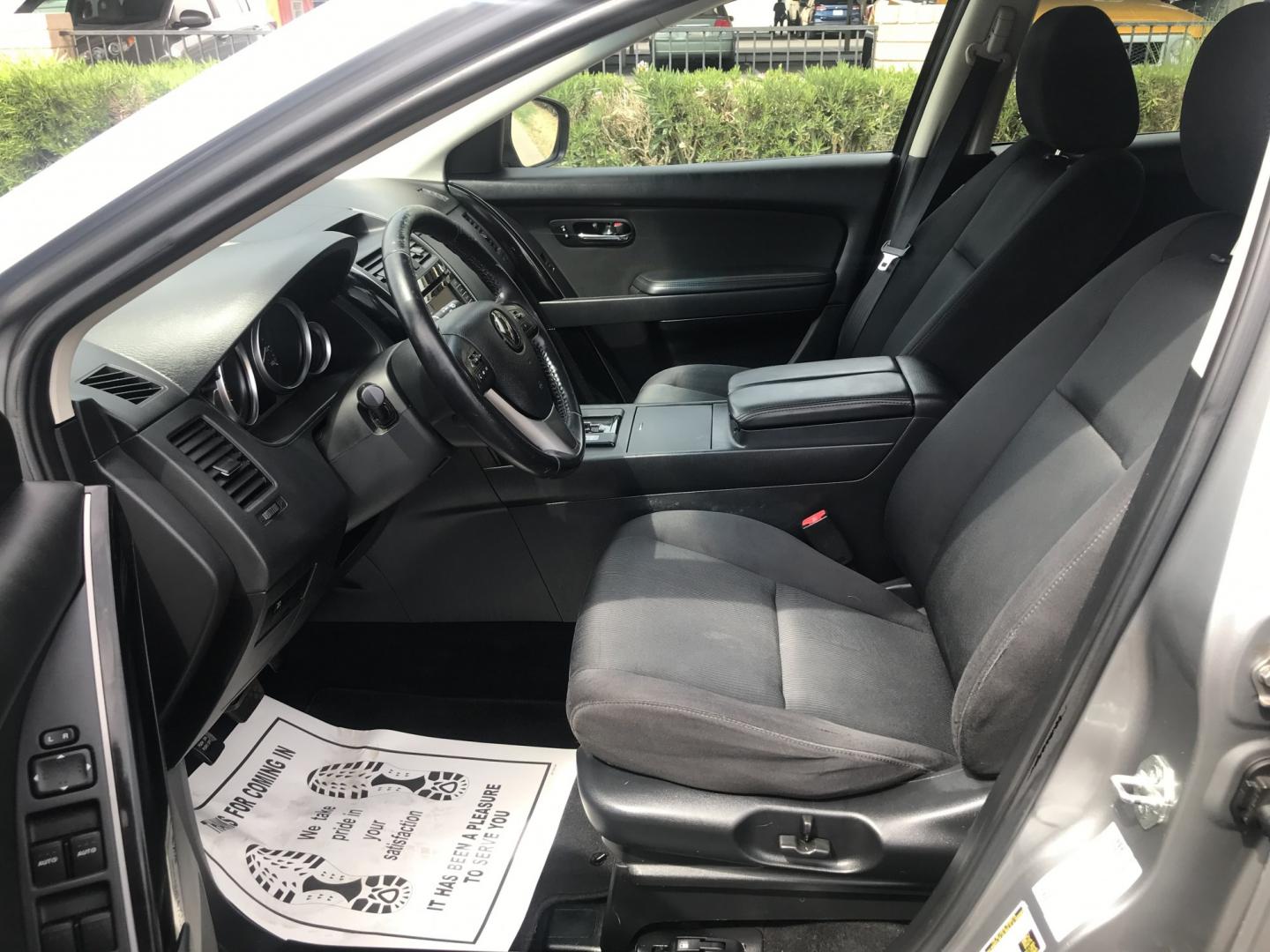 2013 gray /black Mazda CX-9 Sport AWD (JM3TB3BV7D0) with an 3.7L V6 DOHC 24V engine, 6A transmission, located at 323 E Dunlap Ave., Phoenix, AZ, 85020, (602) 331-9000, 33.567677, -112.069000 - 2013 MAZDA CX-9 4WD AWD SUV ......3RD ROW SEATING, Great Family SUV .... A Must See!!..... Automatic, 3.7L Engine, Cold cold AC. Loaded with Power Options,154k Original miles, Clean Arizona title , Runs and Drives Excellent. , passed emissions. Call or text Dave 602-331-9000 thanks for lookin- Photo#14