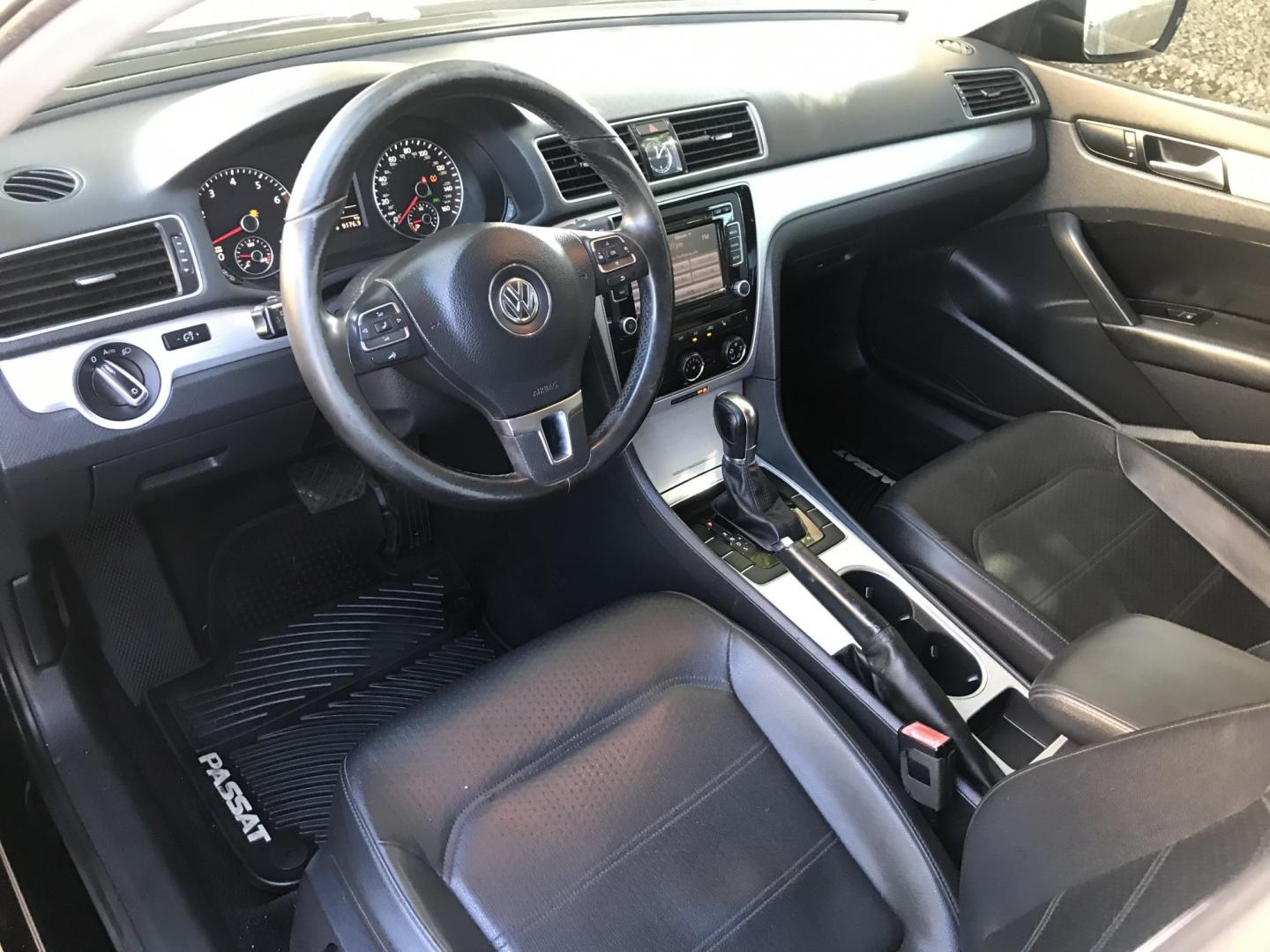 2011 black /black Volkswagen Jetta SE PZEV (3VWDZ7AJ0BM) with an 2.5L L5 DOHC 20V engine, located at 323 E Dunlap Ave., Phoenix, AZ, 85020, (602) 331-9000, 33.567677, -112.069000 - 2011 VW JETTA Sedan ...... Automatic, 2.5L, Power Options, cold ac, Clean black leather interior, Super Economical, clean title, 159k Original miles, Runs and Drives Excellent. Very clean inside and out, passed emissions. Any questions Call or text Dave 602-331-9000 thanks for looking, talk to- Photo#12
