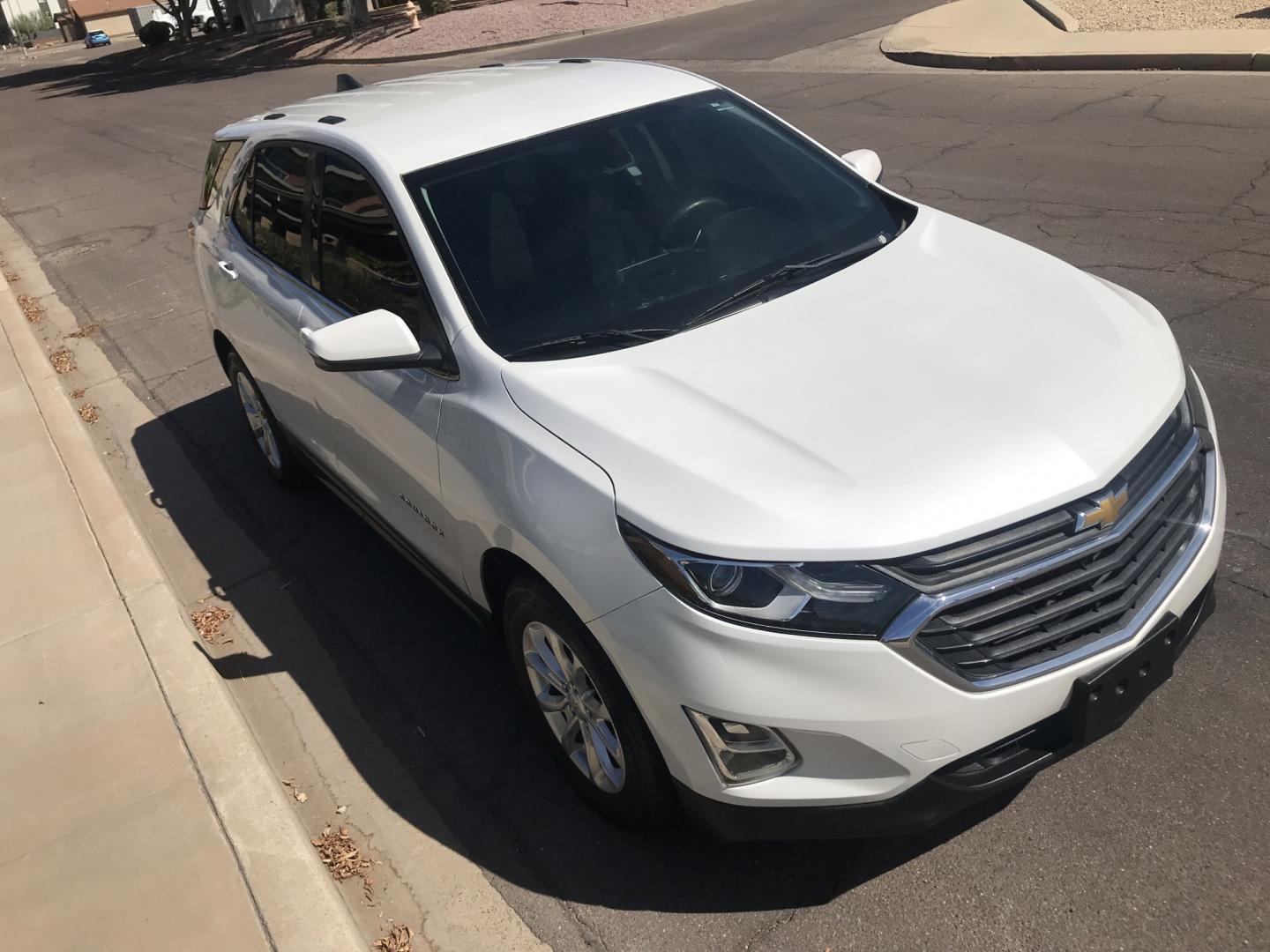 2019 WHITE /gray Chevrolet Equinox LT AWD (2GNAXUEV6K6) with an 1.5L L4 DOHC 16V TURBO engine, 6A transmission, located at 323 E Dunlap Ave., Phoenix, AZ, 85020, (602) 331-9000, 33.567677, -112.069000 - 2019 Chevrolet Equinox LT 4WD AWD ,..... Super Economical SUV.. Automatic, 4cyl. 1.5L..... Cold A/C, White and gray interior with cloth seats, Backup Camera, Premium Sound CD, Power Options, Incredible gas mileage! Arizona title , Runs and Drives Excellent.....Well Maintained, 177k miles, passed emi- Photo#5