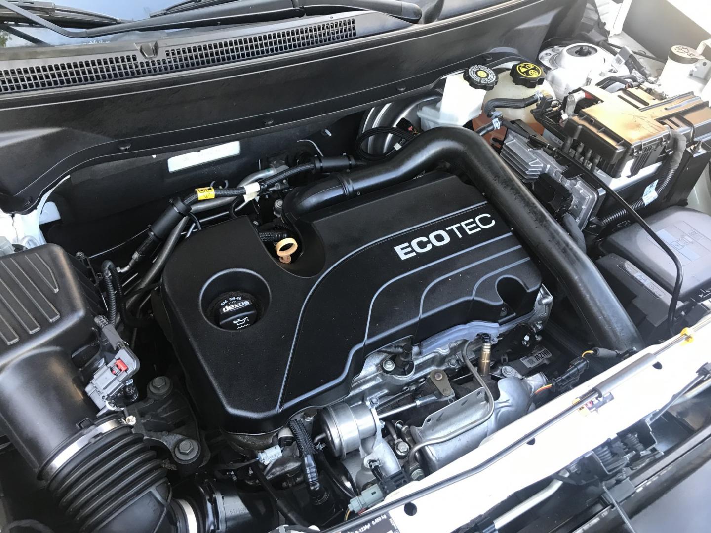 2019 WHITE /gray Chevrolet Equinox LT AWD (2GNAXUEV6K6) with an 1.5L L4 DOHC 16V TURBO engine, 6A transmission, located at 323 E Dunlap Ave., Phoenix, AZ, 85020, (602) 331-9000, 33.567677, -112.069000 - 2019 Chevrolet Equinox LT 4WD AWD ,..... Super Economical SUV.. Automatic, 4cyl. 1.5L..... Cold A/C, White and gray interior with cloth seats, Backup Camera, Premium Sound CD, Power Options, Incredible gas mileage! Arizona title , Runs and Drives Excellent.....Well Maintained, 177k miles, passed emi- Photo#14
