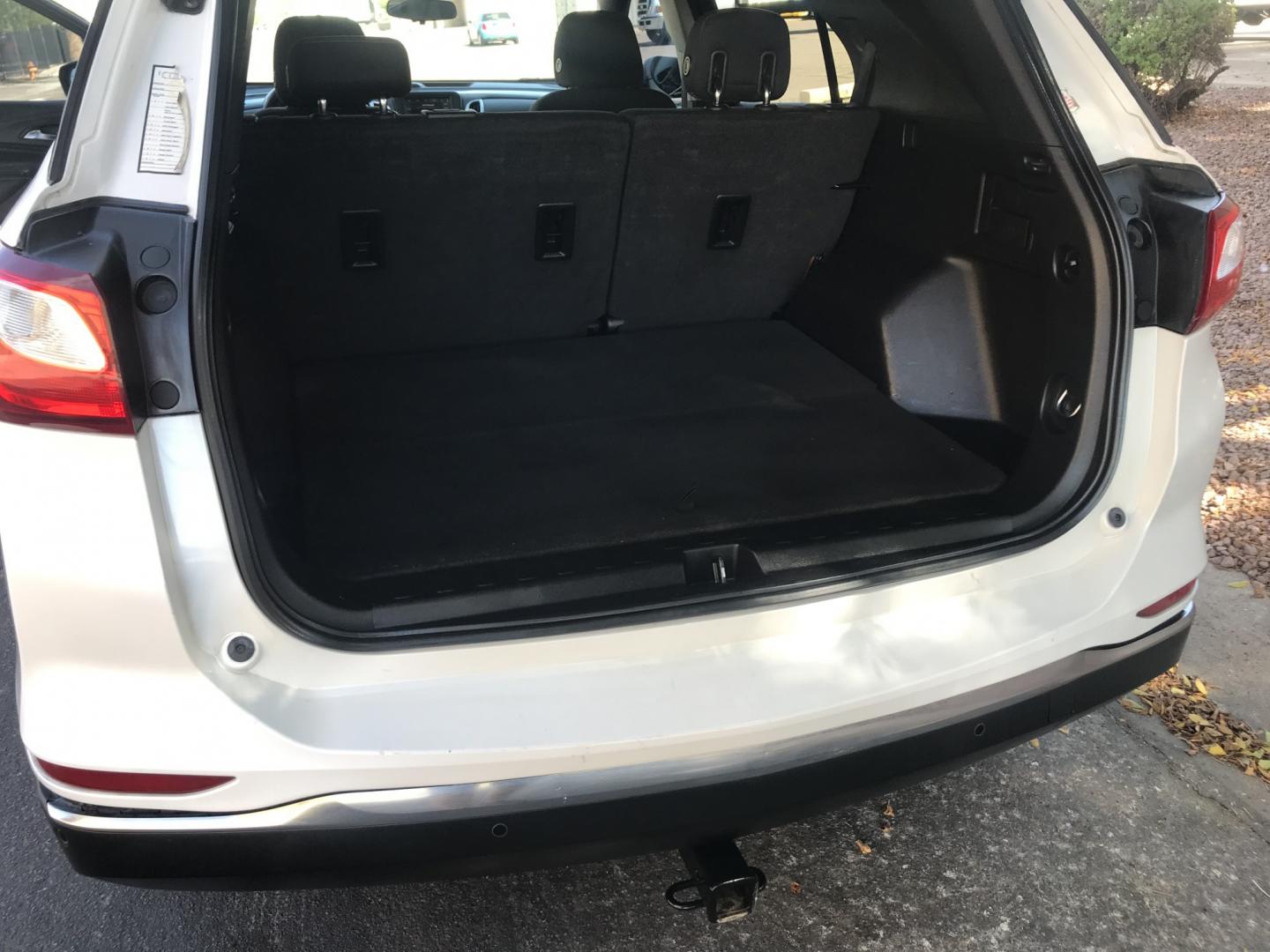 2019 WHITE /gray Chevrolet Equinox LT AWD (2GNAXUEV6K6) with an 1.5L L4 DOHC 16V TURBO engine, 6A transmission, located at 323 E Dunlap Ave., Phoenix, AZ, 85020, (602) 331-9000, 33.567677, -112.069000 - 2019 Chevrolet Equinox LT 4WD AWD ,..... Super Economical SUV.. Automatic, 4cyl. 1.5L..... Cold A/C, White and gray interior with cloth seats, Backup Camera, Premium Sound CD, Power Options, Incredible gas mileage! Arizona title , Runs and Drives Excellent.....Well Maintained, 177k miles, passed emi- Photo#15