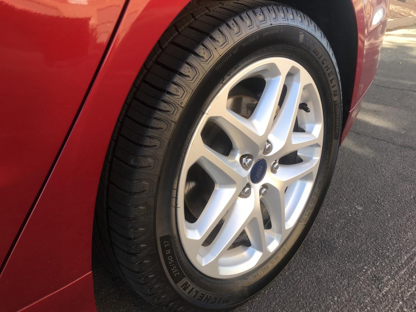 2016 red /BEIGE Ford Fusion SE (3FA6P0HD6GR) with an 1.5L L4 DOHC 16V engine, 6A transmission, located at 323 E Dunlap Ave., Phoenix, AZ, 85020, (602) 331-9000, 33.567677, -112.069000 - 2016 Ford Fusion SE ,........GREAT condition, A Real Must See!!.... LOW 139k miles, Automatic, Power Options, Premium Sound CD, Ice cold ac, Clean red exterior with beige seats, clean Arizona title, Runs and Drives Excellent. Very clean inside and out, SUPER ECONOMICAL Sedan, Any questions Call or t- Photo#16