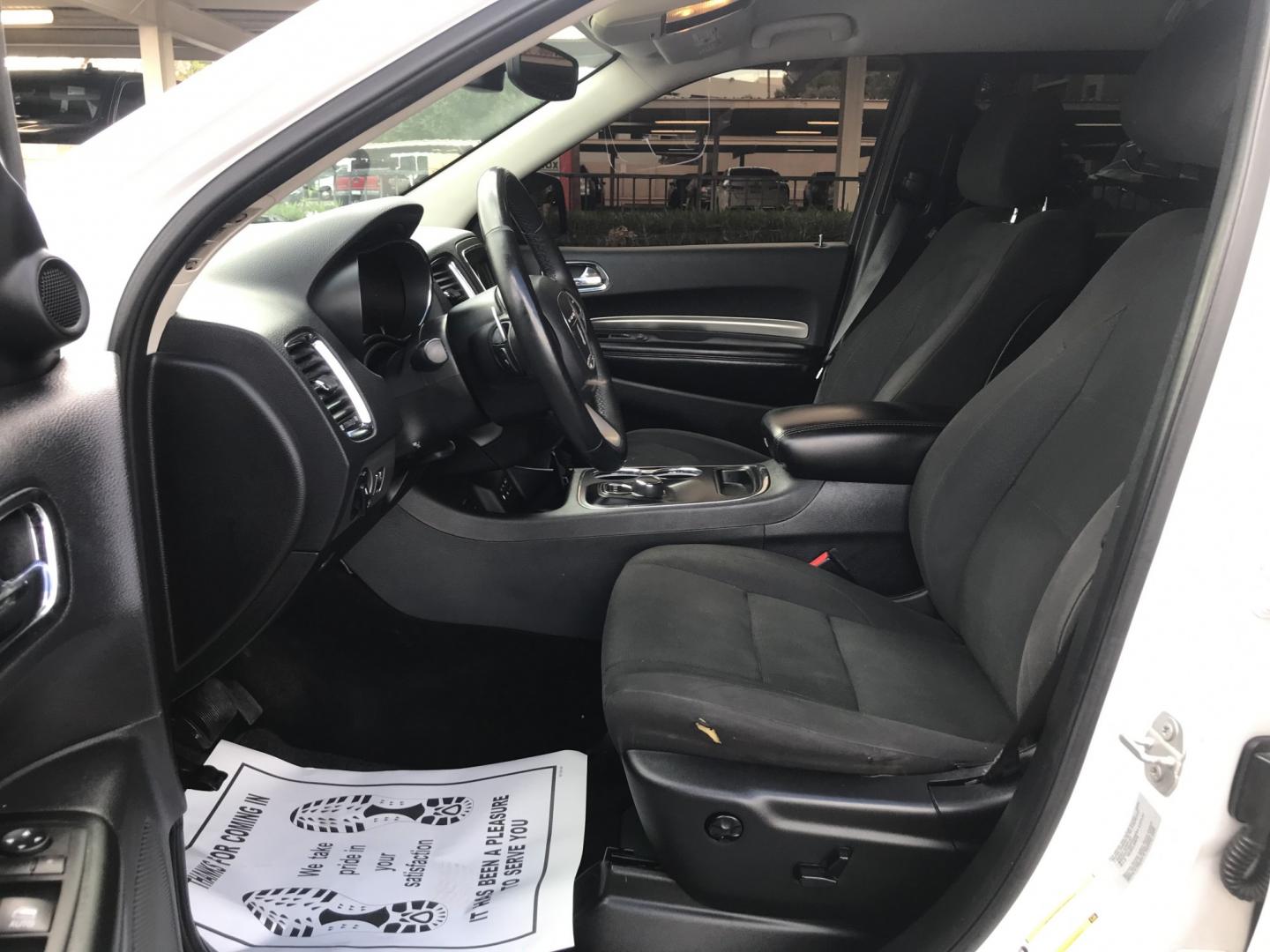 2017 WHITE /gray Dodge Durango SXT RWD (1C4RDHAG6HC) with an 3.6L V6 DOHC 24V engine, 8A transmission, located at 323 E Dunlap Ave., Phoenix, AZ, 85020, (602) 331-9000, 33.567677, -112.069000 - 2017 DODGE DURANGO SUV ,.......EXCELLENT condition,.... 3RD ROW SEATING,........ Automatic, 6cyl. 3.6L ..... Ice Cold A/C, White and gray interior with cloth seats, Backup Camera, Premium Sound CD, Power Options, This suv is gorgeous inside and out, Clean title , Runs and Drives Excellent.....Well- Photo#14