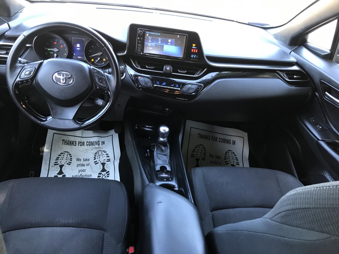 2018 BLUE /gray Toyota C-HR XLE (NMTKHMBX0JR) with an 2.0L L4 DOHC 16V engine, CVT transmission, located at 323 E Dunlap Ave., Phoenix, AZ, 85020, (602) 331-9000, 33.567677, -112.069000 - 2018 TOYOTA C-HR SUV,.......GREAT condition, ONLY 135K MILES!!.... Ice Cold A/C, Blue and gray interior with gray cloth seats in near perfect condition, Newer Tires, Power Options, Stereo/CD Player, This suv is gorgeous inside and out, Incredible gas mileage! Arizona title , SUPER ECONOMICAL SUV, Ru- Photo#11
