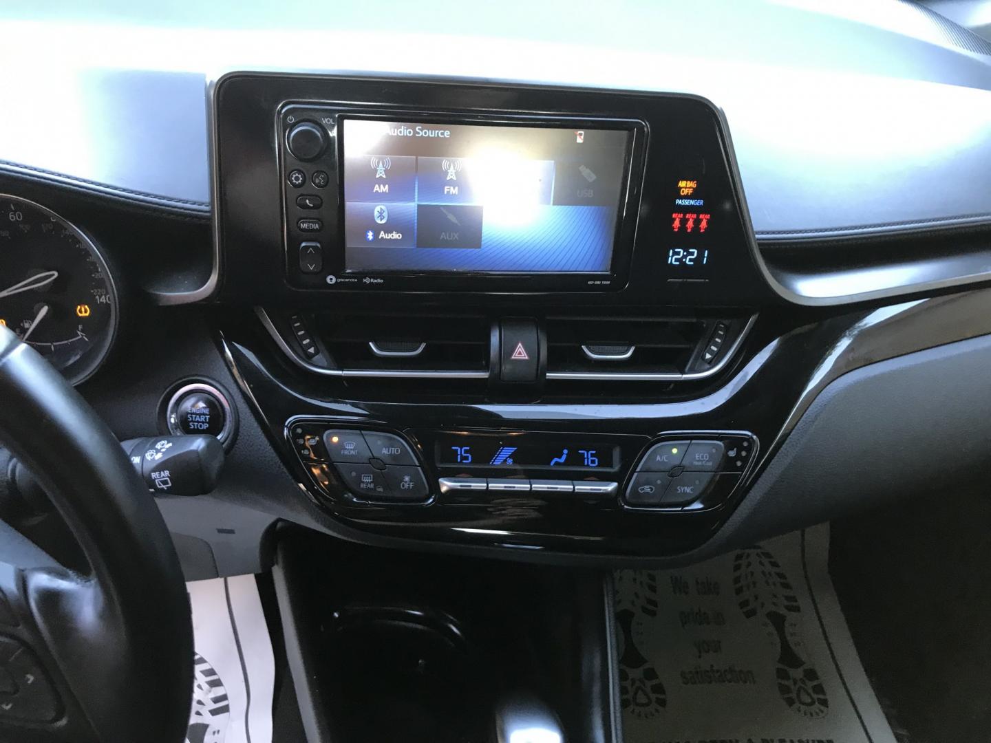 2018 BLUE /gray Toyota C-HR XLE (NMTKHMBX0JR) with an 2.0L L4 DOHC 16V engine, CVT transmission, located at 323 E Dunlap Ave., Phoenix, AZ, 85020, (602) 331-9000, 33.567677, -112.069000 - 2018 TOYOTA C-HR SUV,.......GREAT condition, ONLY 135K MILES!!.... Ice Cold A/C, Blue and gray interior with gray cloth seats in near perfect condition, Newer Tires, Power Options, Stereo/CD Player, This suv is gorgeous inside and out, Incredible gas mileage! Arizona title , SUPER ECONOMICAL SUV, Ru- Photo#14
