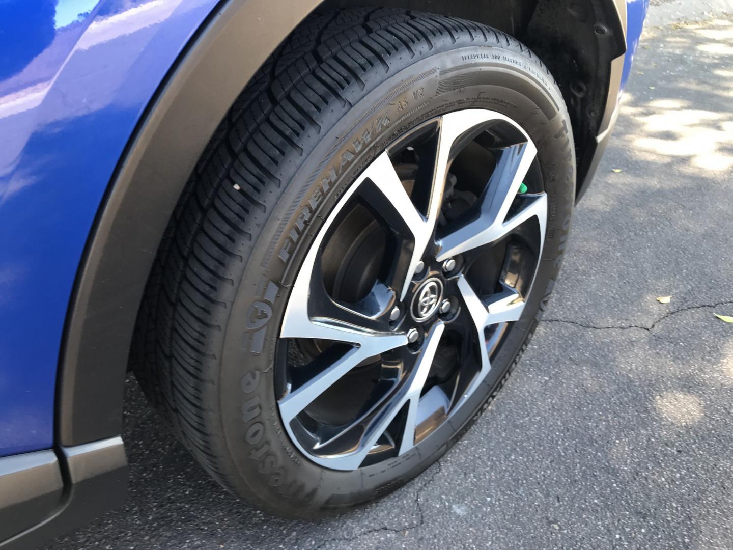 2018 BLUE /gray Toyota C-HR XLE (NMTKHMBX0JR) with an 2.0L L4 DOHC 16V engine, CVT transmission, located at 323 E Dunlap Ave., Phoenix, AZ, 85020, (602) 331-9000, 33.567677, -112.069000 - 2018 TOYOTA C-HR SUV,.......GREAT condition, ONLY 135K MILES!!.... Ice Cold A/C, Blue and gray interior with gray cloth seats in near perfect condition, Newer Tires, Power Options, Stereo/CD Player, This suv is gorgeous inside and out, Incredible gas mileage! Arizona title , SUPER ECONOMICAL SUV, Ru- Photo#17